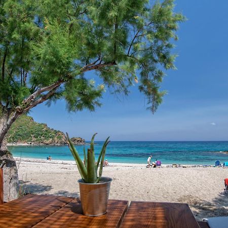 Puerto Seaside Rooms Akhladherí エクステリア 写真