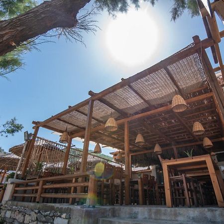 Puerto Seaside Rooms Akhladherí エクステリア 写真