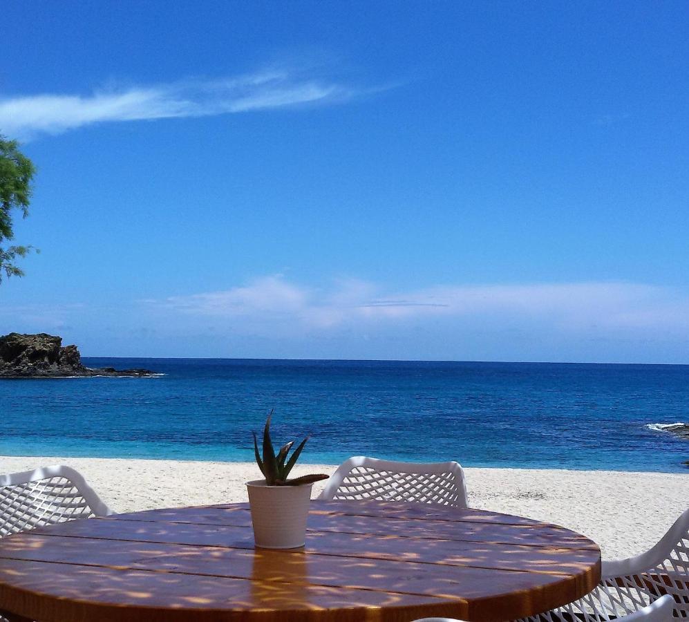 Puerto Seaside Rooms Akhladherí エクステリア 写真