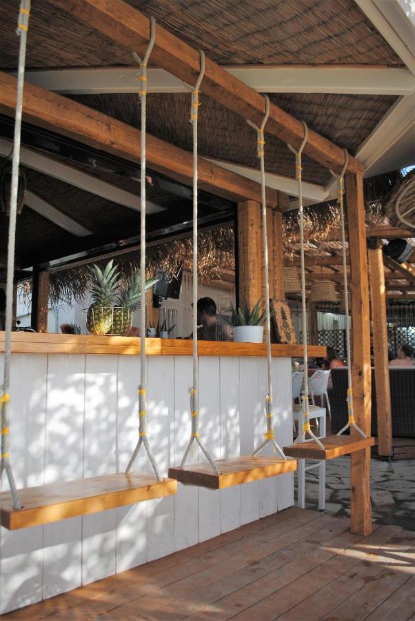 Puerto Seaside Rooms Akhladherí エクステリア 写真