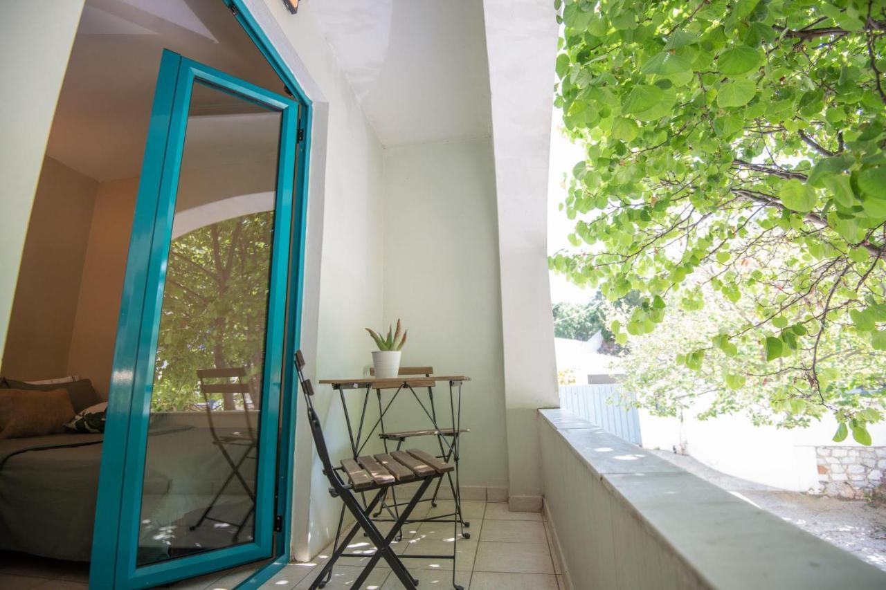 Puerto Seaside Rooms Akhladherí エクステリア 写真