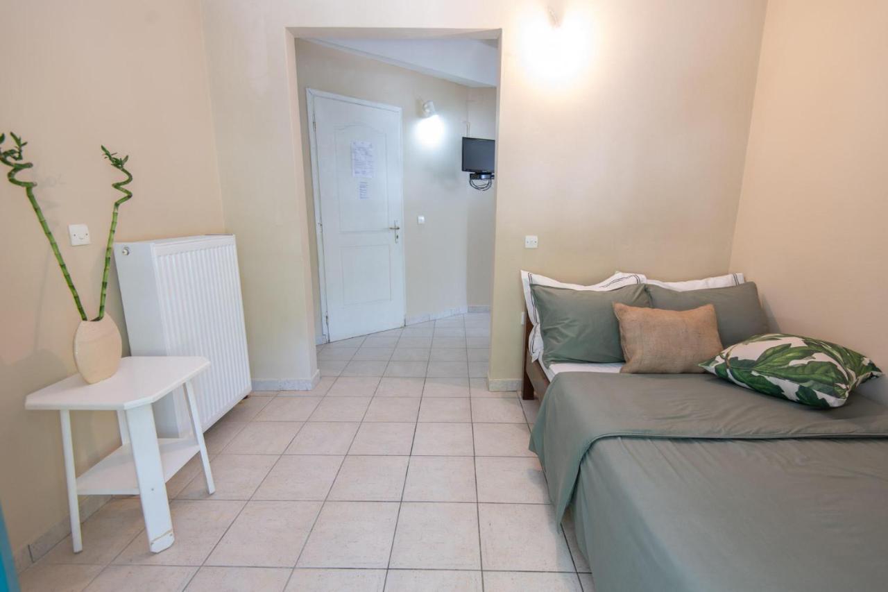Puerto Seaside Rooms Akhladherí エクステリア 写真