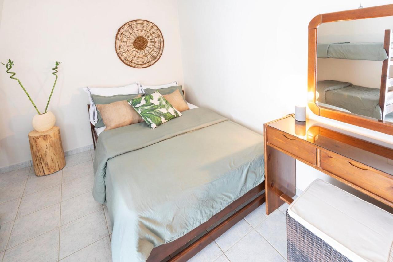Puerto Seaside Rooms Akhladherí エクステリア 写真