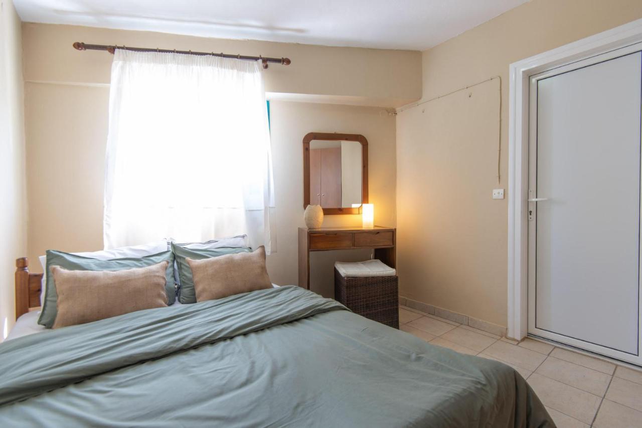 Puerto Seaside Rooms Akhladherí エクステリア 写真