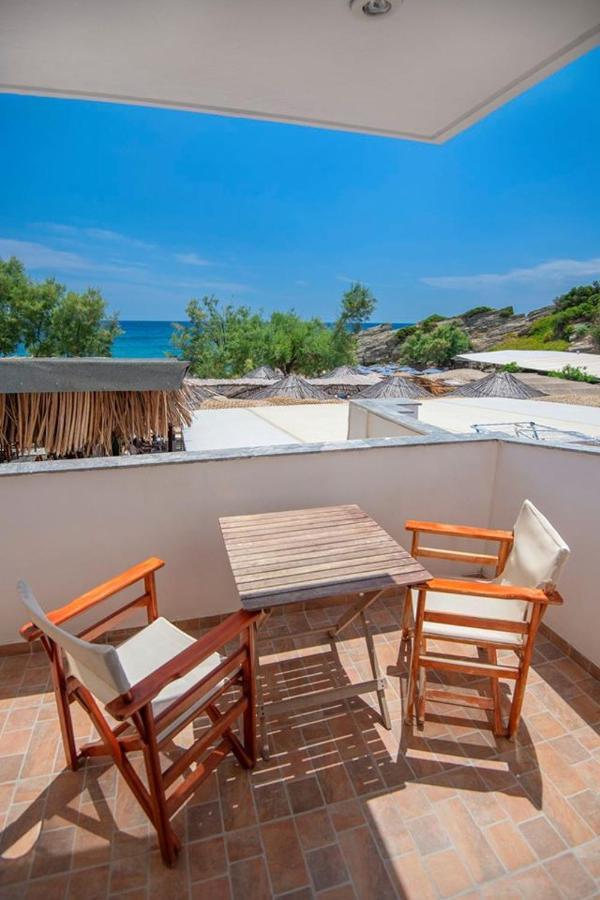 Puerto Seaside Rooms Akhladherí エクステリア 写真