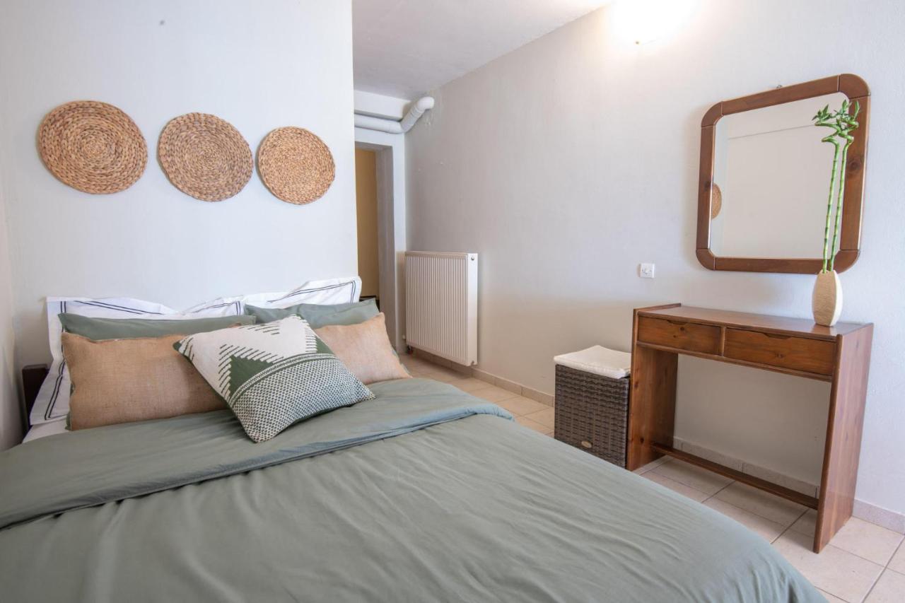 Puerto Seaside Rooms Akhladherí エクステリア 写真