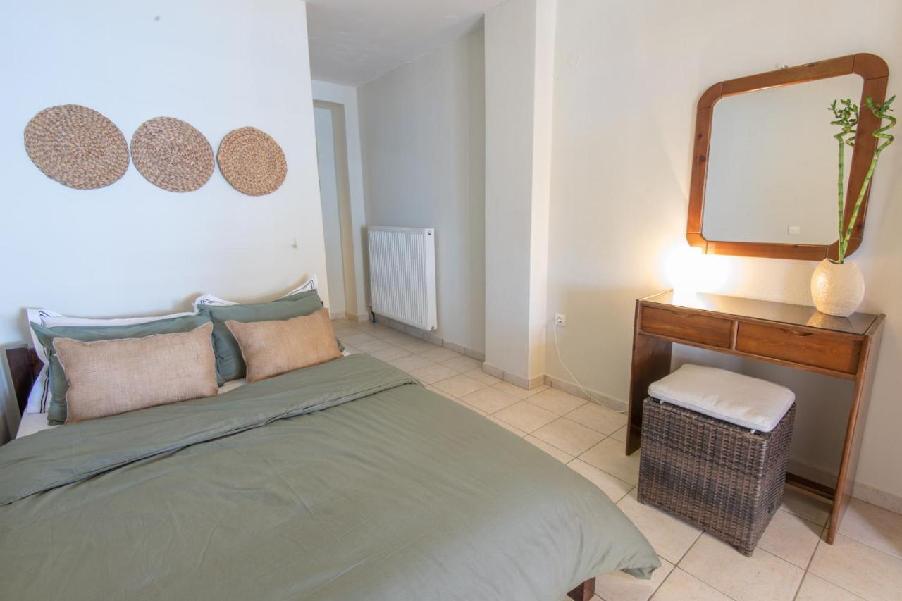 Puerto Seaside Rooms Akhladherí エクステリア 写真