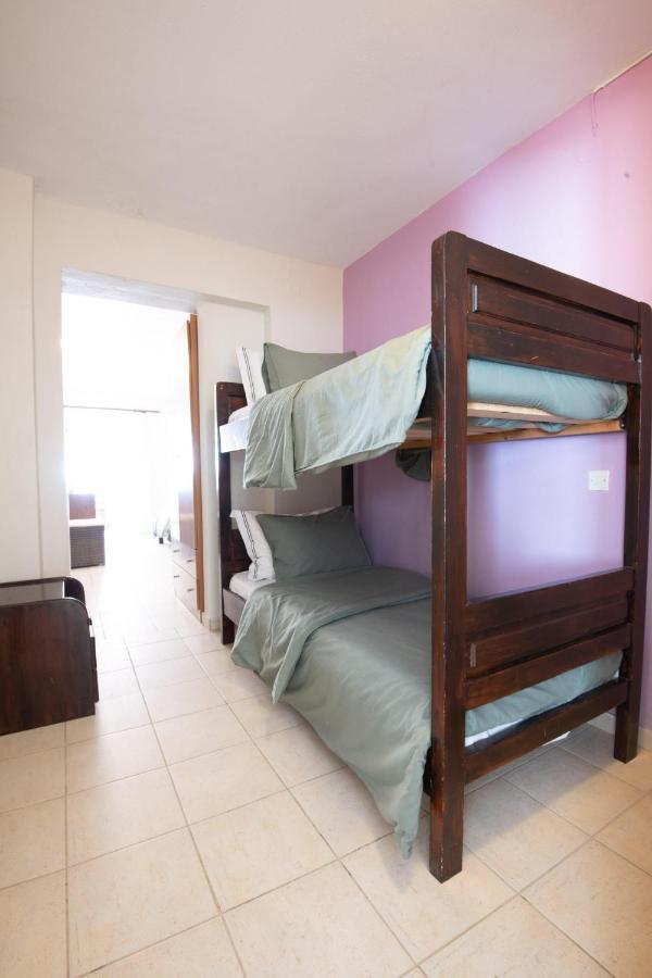 Puerto Seaside Rooms Akhladherí エクステリア 写真